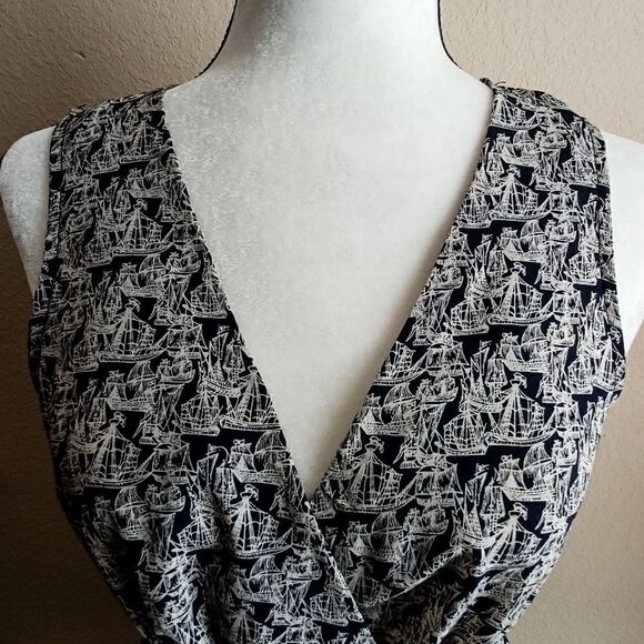 Forever 21 boat print dress Size M - Picture 2 of 8